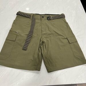 Orvis Green Cargo Shorts with Striped Belt